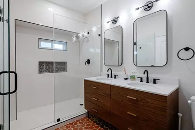 72 San Saba Street, Austin, TX 78702 - Photo 12