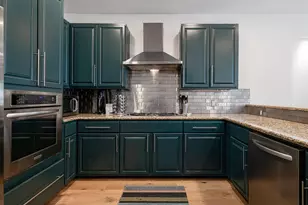 72 San Saba St, Austin, TX 78702 - Photo 8