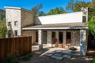 72 San Saba St, Austin, TX 78702 - Photo 2