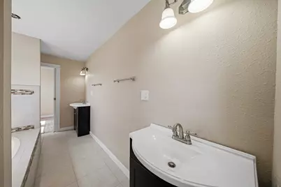 127 N Amthor Street, Bellville, TX 77418 - Photo 18