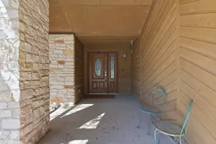 319 Fawnridge St, Georgetown, TX 78628 - Photo 4