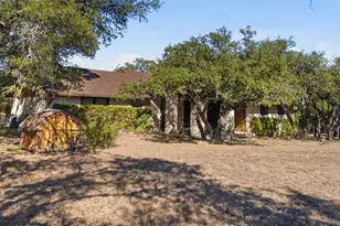 319 Fawnridge St, Georgetown, TX 78628 - Photo 2