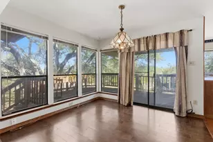 319 Fawnridge St, Georgetown, TX 78628 - Photo 10