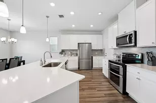 113 Uncle Billy Wy, Jarrell, TX 76537 - Photo 4