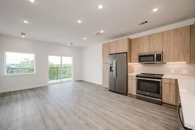 4802 S Congress Avenue #303, Austin, TX 78745 - Photo 2