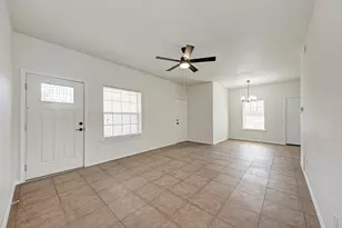 407 Bent Wood Dr, Leander, TX 78641 - Photo 4