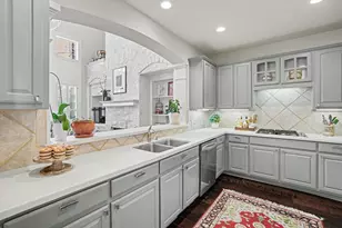 3800 Bailey Lane, Austin, TX 78756 - Photo 16