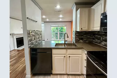 2018 W Rundberg Lane #5B, Austin, TX 78758 - Photo 10