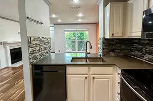 2018 W Rundberg Ln, Austin, TX 78758 - Photo 10