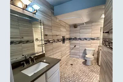 2018 W Rundberg Lane #5B, Austin, TX 78758 - Photo 16