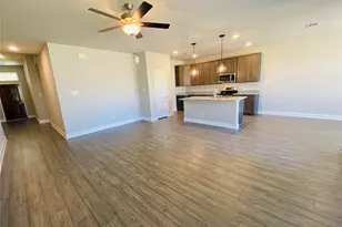 5754 Redfish Ct, Belton, TX 76513 - Photo 6
