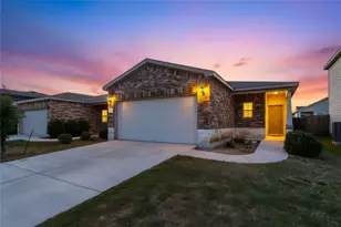 137 Miracle Dr, Jarrell, TX 76537 - Photo 1