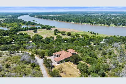 301 Circle Drive, Horseshoe Bay, TX 78657 - Photo 4