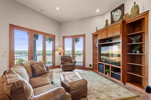 301 Circle Dr, Horseshoe Bay, TX 78657 - Photo 18