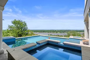 301 Circle Dr, Horseshoe Bay, TX 78657 - Photo 2