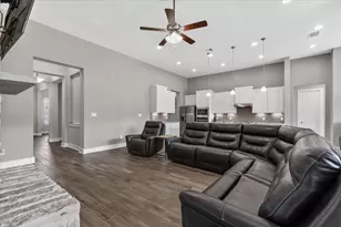 320 Raptor Beak Wy, Cedar Creek, TX 78612 - Photo 10