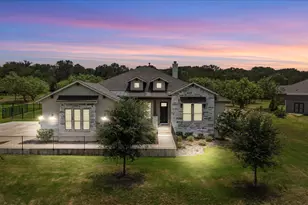 320 Raptor Beak Wy, Cedar Creek, TX 78612 - Photo 2