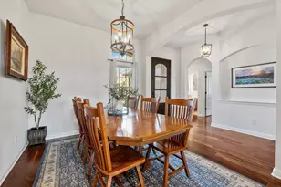 205 Bellagio Dr, Lakeway, TX 78734 - Photo 10