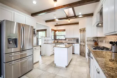 11209 Southwest Oaks Drive, Austin, TX 78737 - Photo 10