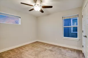 2001 Tramson Dr, Austin, TX 78741 - Photo 16