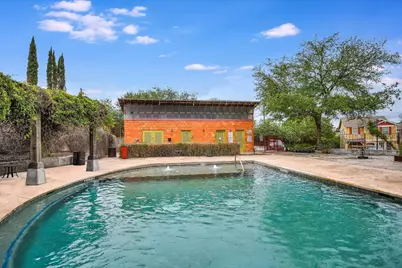 2001 Tramson Drive, Austin, TX 78741 - Photo 26