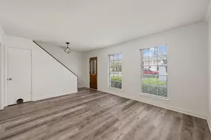 6107 Bullard Dr, Austin, TX 78757 - Photo 12