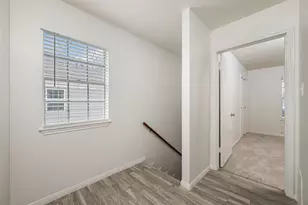 6107 Bullard Dr, Austin, TX 78757 - Photo 22