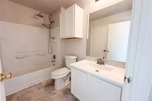 1076 Shadow Creek Blvd, Buda, TX 78610 - Photo 12