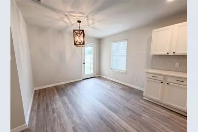 1076 Shadow Creek Boulevard, Buda, TX 78610 - Photo 4