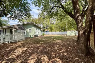 307 N Black St, Round Rock, TX 78664 - Photo 26