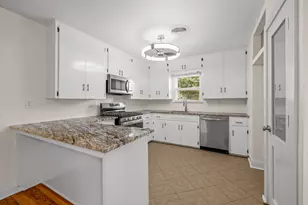 307 N Black St, Round Rock, TX 78664 - Photo 8