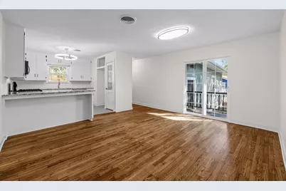 307 N Black Street, Round Rock, TX 78664 - Photo 6