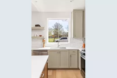 408 Linden #A, Austin, TX 78702 - Photo 14