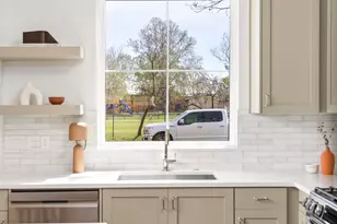 408 Linden, Austin, TX 78702 - Photo 14