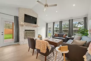 13207 Fencerail Rd, Manchaca, TX 78652 - Photo 6