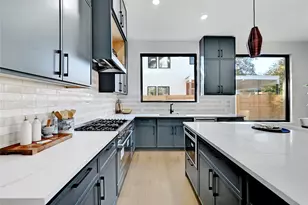 2717 Lyons Rd, Austin, TX 78702 - Photo 16