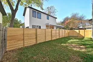 2717 Lyons Rd, Austin, TX 78702 - Photo 34
