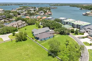 2508 Diagonal Dr, Horseshoe Bay, TX 78657 - Photo 2