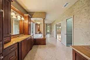 175 Whitney Woods Cir, Georgetown, TX 78633 - Photo 18