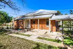 208 North Ave, Elgin, TX 78621 - Photo 26