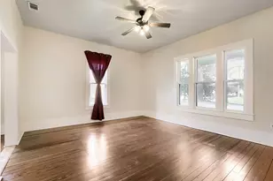 208 North Ave, Elgin, TX 78621 - Photo 16