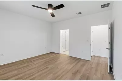 1002 Martingale Street, Georgetown, TX 78633 - Photo 8