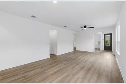 1002 Martingale Street, Georgetown, TX 78633 - Photo 6