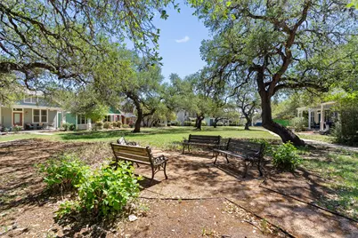 423 Wetzel, Kyle, TX 78640 - Photo 4