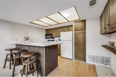 133 Comanche Point, Point Venture, TX 78645 - Photo 10