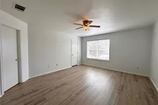 722 Lavaca Loop, Elgin, TX 78621 - Photo 10