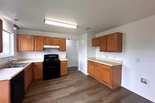 722 Lavaca Loop, Elgin, TX 78621 - Photo 6