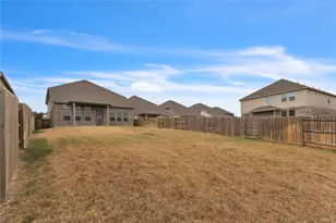 617 Silent Crk Cv, Georgetown, TX 78628 - Photo 34