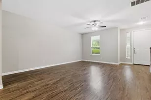 179 S Holly St, Georgetown, TX 78626 - Photo 4