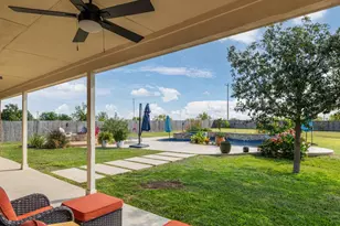 155 Comanche Cir, Hutto, TX 78634 - Photo 10